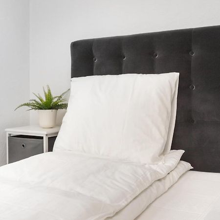 Appartamento 5 Min Fra Banegarden - Plads Til 4-Personer Aalborg Esterno foto