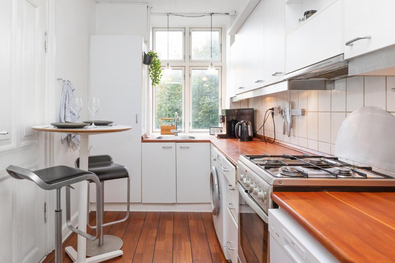 Appartamento 5 Min Fra Banegarden - Plads Til 4-Personer Aalborg Esterno foto